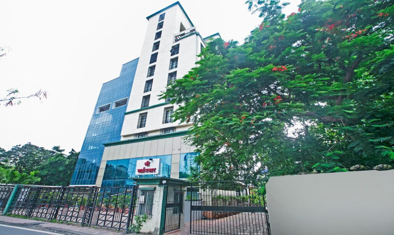 Treebo Trend Bandra Apartments Mumbai Bagian luar foto