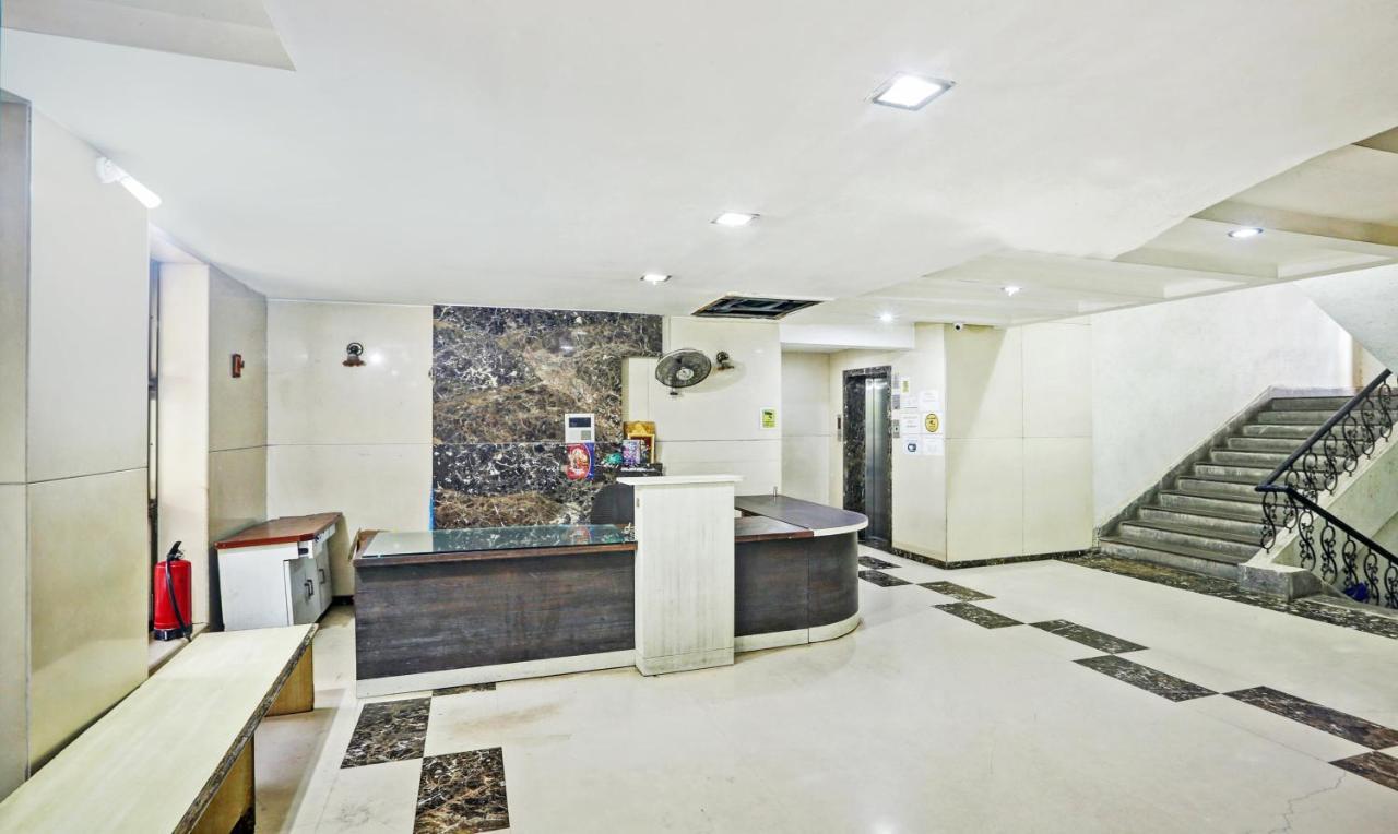 Treebo Trend Bandra Apartments Mumbai Bagian luar foto