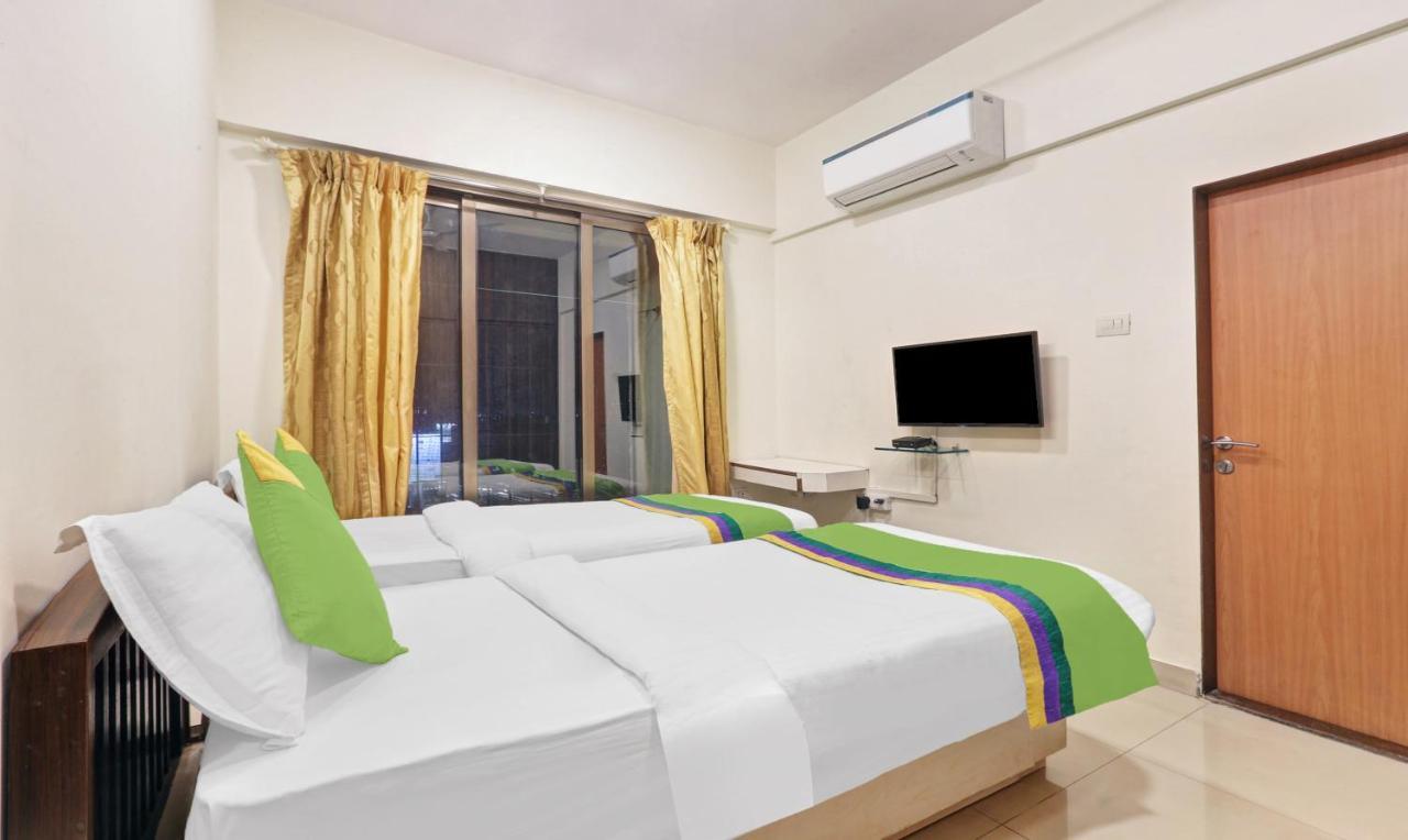Treebo Trend Bandra Apartments Mumbai Bagian luar foto