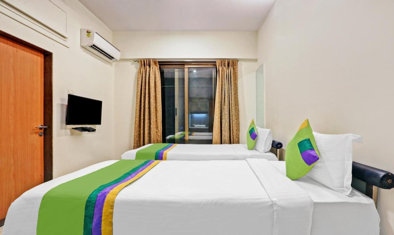 Treebo Trend Bandra Apartments Mumbai Bagian luar foto