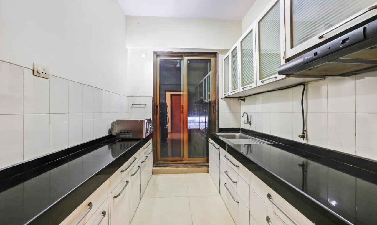 Treebo Trend Bandra Apartments Mumbai Bagian luar foto