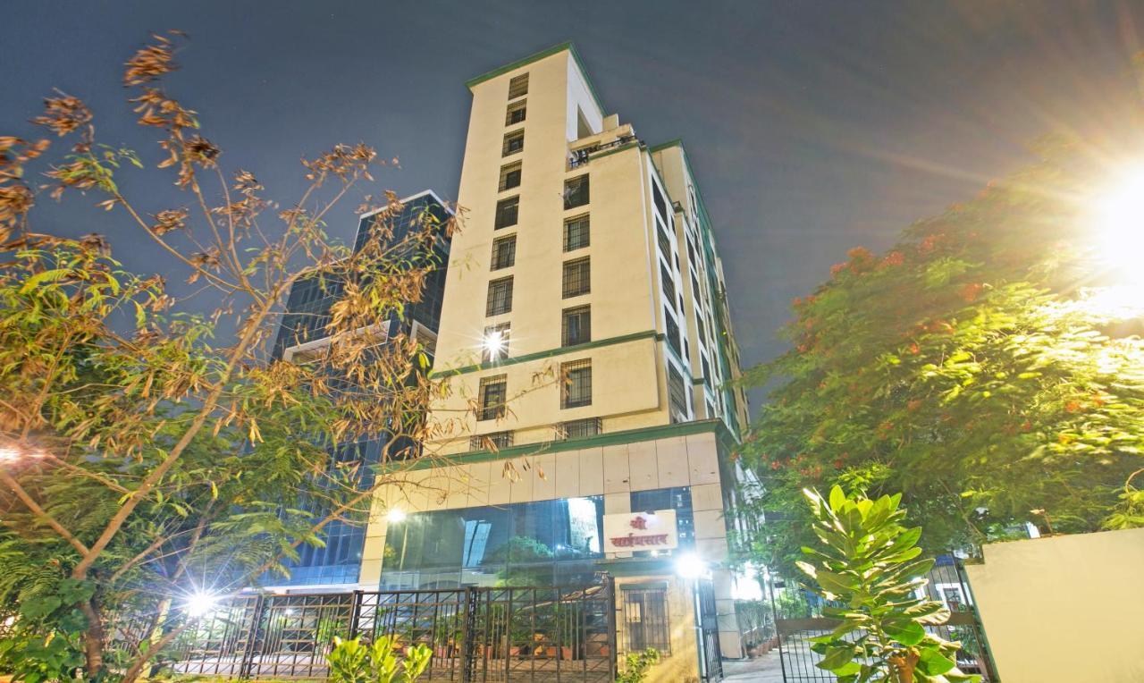 Treebo Trend Bandra Apartments Mumbai Bagian luar foto