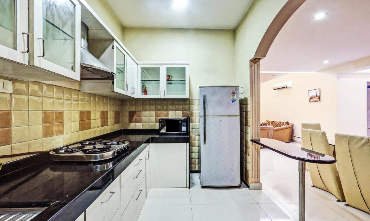 Treebo Trend Bandra Apartments Mumbai Bagian luar foto