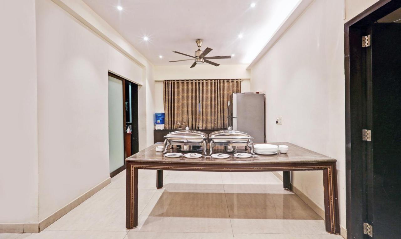 Treebo Trend Bandra Apartments Mumbai Bagian luar foto
