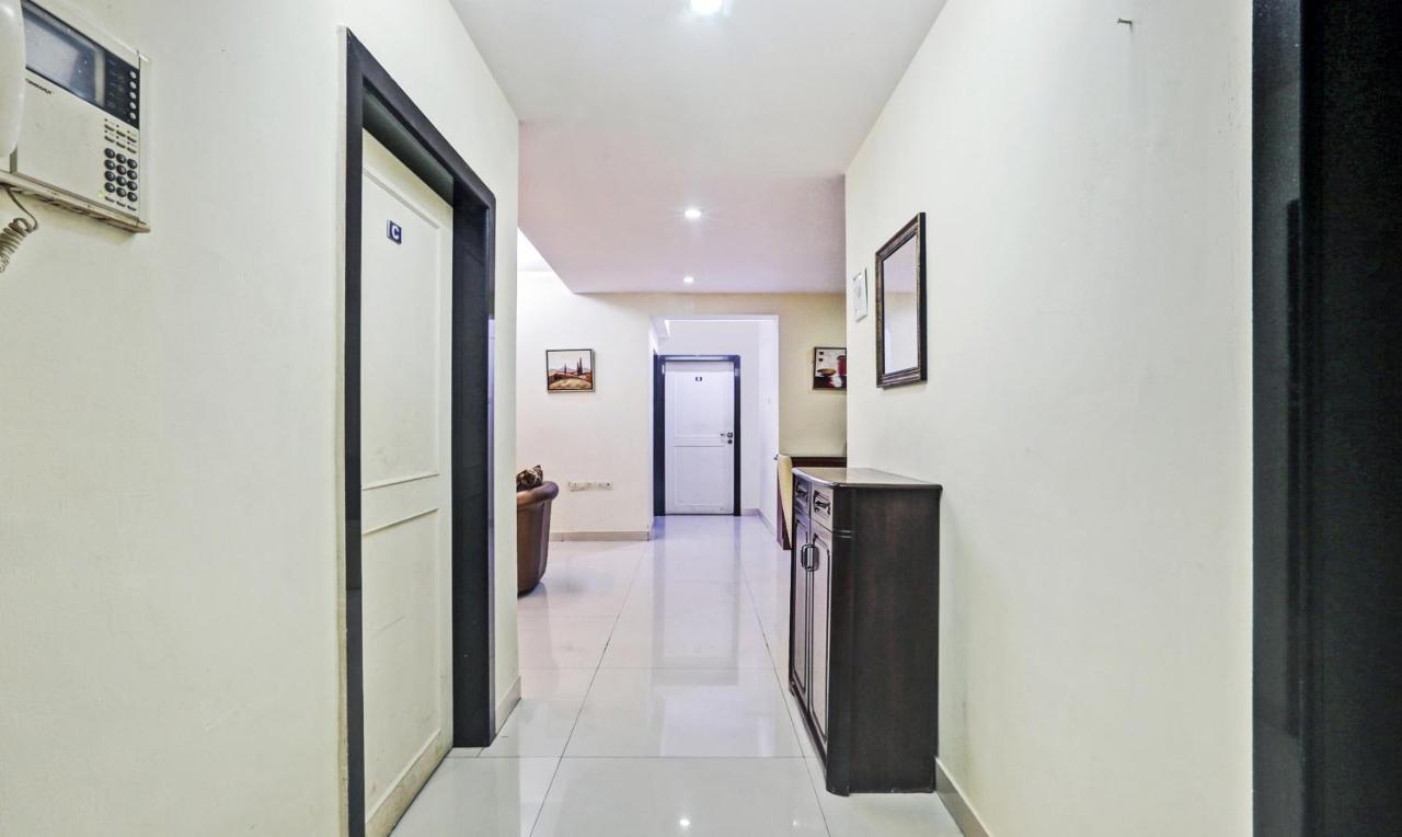 Treebo Trend Bandra Apartments Mumbai Bagian luar foto
