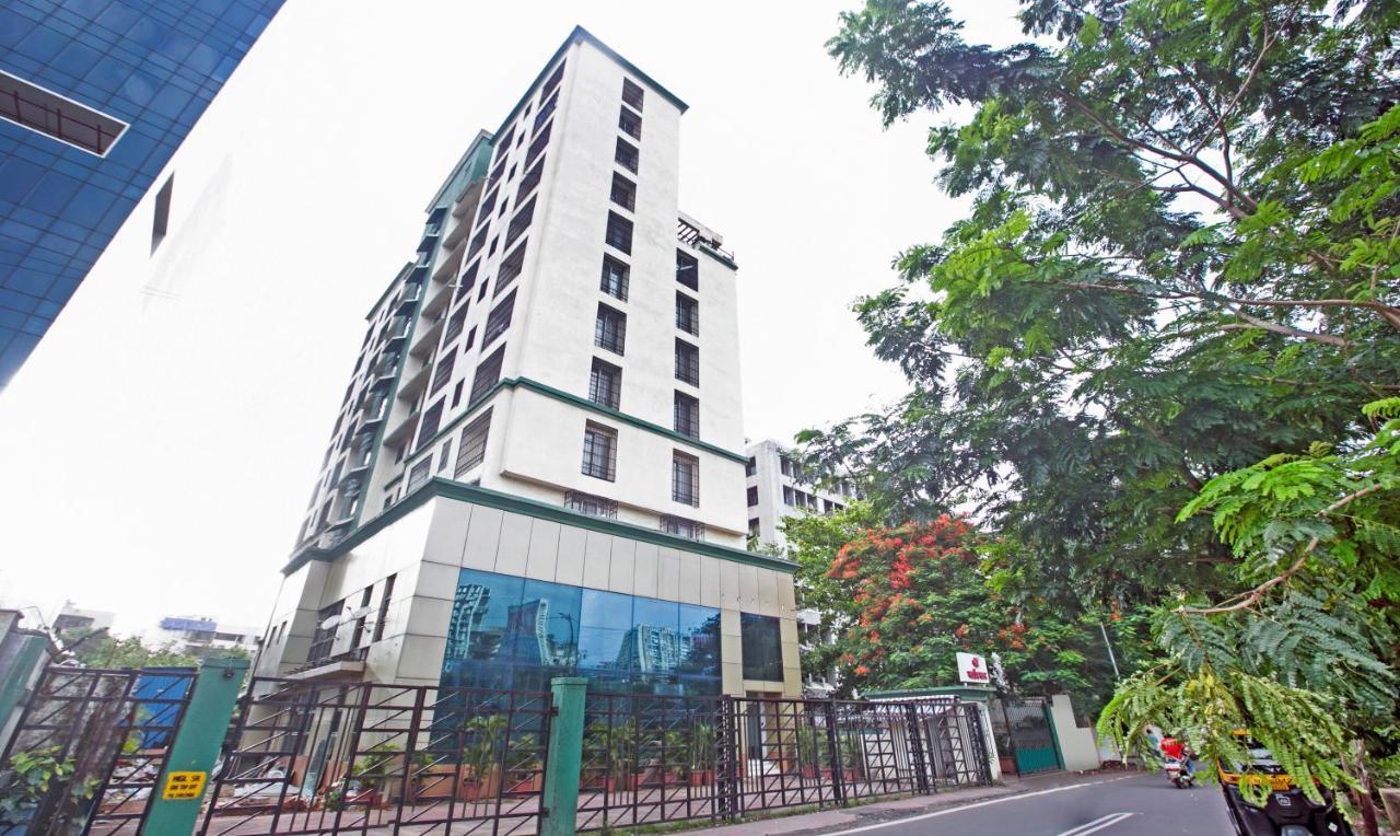 Treebo Trend Bandra Apartments Mumbai Bagian luar foto